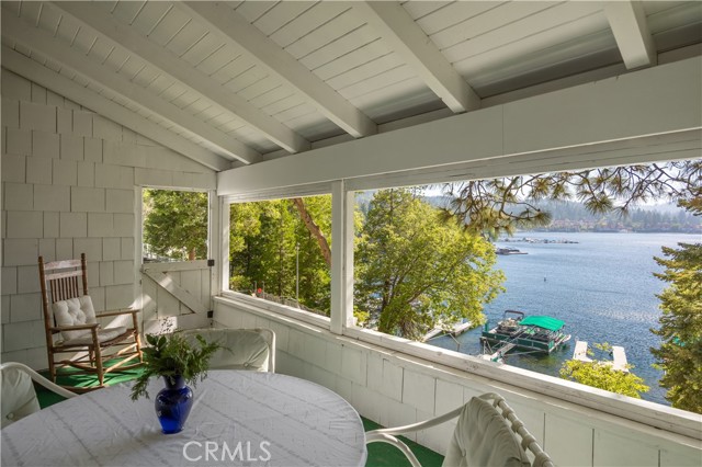 Detail Gallery Image 3 of 41 For 258 John Muir Rd, Lake Arrowhead,  CA 92352 - 5 Beds | 3 Baths