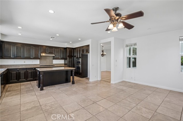 Detail Gallery Image 11 of 28 For 56 Fringe Tree, Irvine,  CA 92606 - 4 Beds | 3 Baths