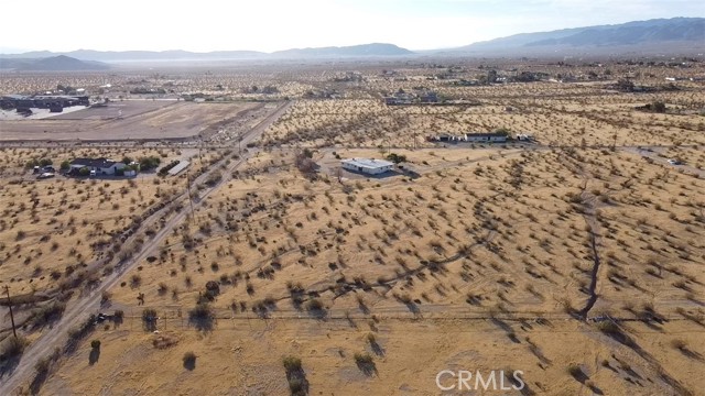 Detail Gallery Image 17 of 21 For 61769 Cowan Ln, Joshua Tree,  CA 92252 - – Beds | – Baths