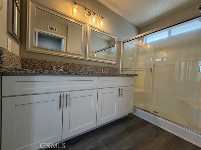 Detail Gallery Image 17 of 25 For 14610 Green River, Victorville,  CA 92394 - 3 Beds | 2/1 Baths