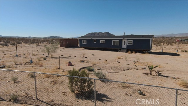 60588 Herdmans Road, Landers CA: https://media.crmls.org/medias/4b91998c-95e8-47b4-aff2-ec49fde6a8f4.jpg
