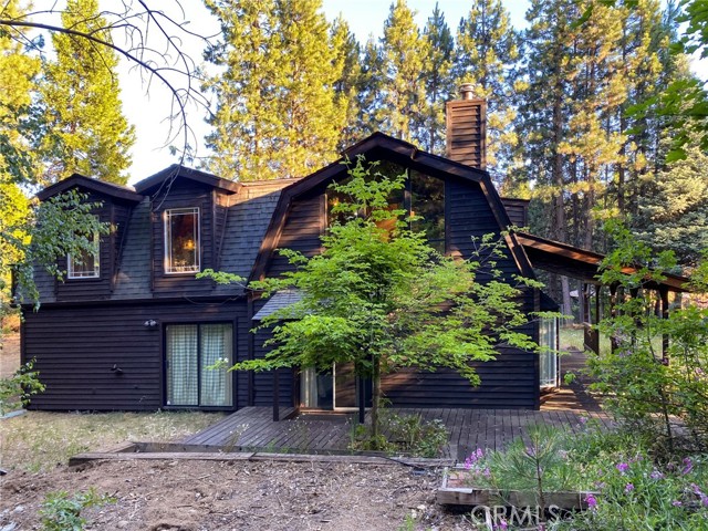 Detail Gallery Image 10 of 65 For 2737 S Old Stage Rd, Mount Shasta,  CA 96067 - 3 Beds | 2/1 Baths