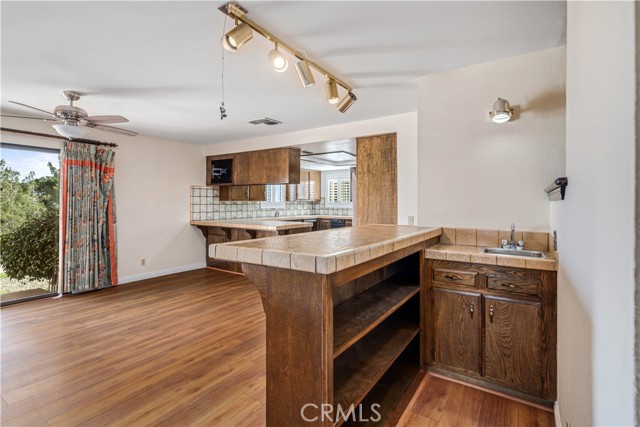 Detail Gallery Image 29 of 55 For 36421 Oliver, Palmdale,  CA 93551 - 3 Beds | 3 Baths