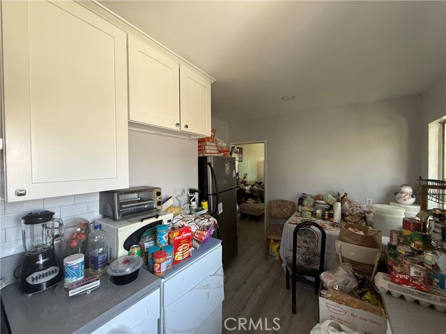 4041 Eagle Street, Los Angeles CA: https://media.crmls.org/medias/4b924608-9c28-4ef1-b4fc-785fb08aa755.jpg