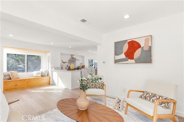 Detail Gallery Image 2 of 15 For 503 Oleander, Los Angeles,  CA 90042 - 4 Beds | 2 Baths