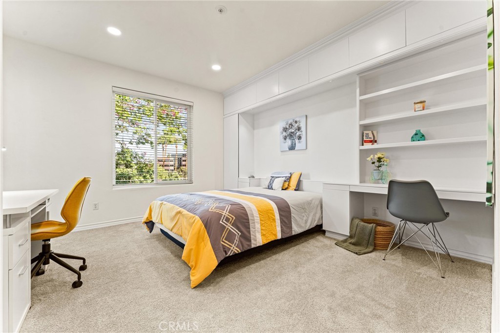 4b9390fe 2928 49bf 9e5b Ec097b4548d3