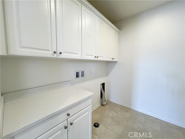 4953 S Bountiful Trail, Ontario CA: https://media.crmls.org/medias/4b93d5fb-7a58-4e38-82b0-ac0e7a7ce6a9.jpg