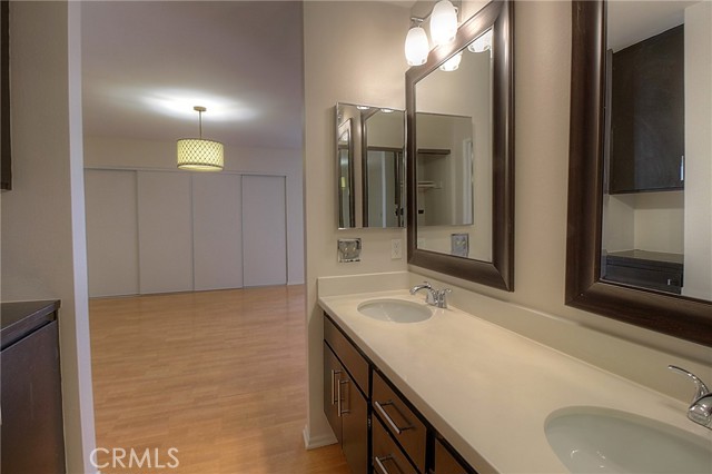 Detail Gallery Image 32 of 40 For 400 N Louise St #205,  Glendale,  CA 91206 - 2 Beds | 2 Baths