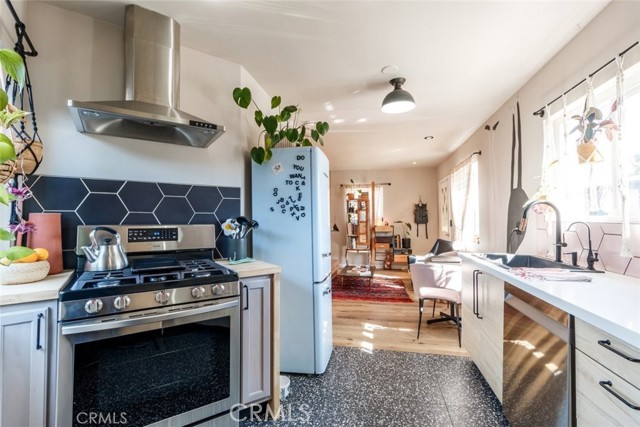 5639 Stoll Drive, Highland Park (los Angeles), CA, 90042 5639 Stoll Drive, Highland Park (los Angeles), CA, 90042