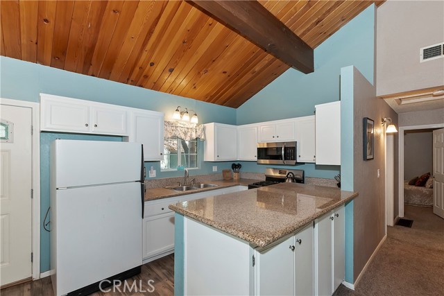 22365 Pine Drive, Cedarpines Park CA: https://media.crmls.org/medias/4b959a47-bcab-4220-9978-2f3842eee0ea.jpg