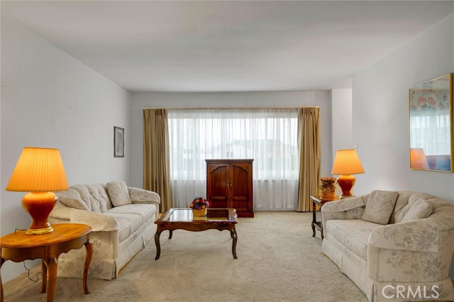 1486 W 186th Street, Gardena CA: https://media.crmls.org/medias/4b9623f8-120d-4ba9-a6c6-6ea815062461.jpg