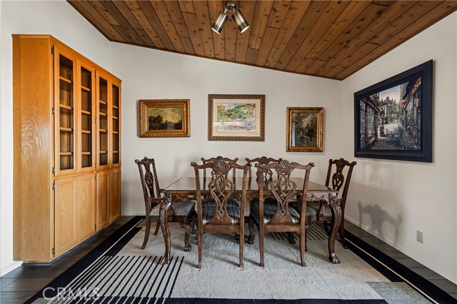 3070 Royal Meadow Lane, Paradise CA: https://media.crmls.org/medias/4b965ae5-fe28-4e18-a4c1-94201e574f34.jpg