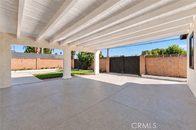 21001 Gault Street photo 24