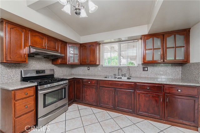 Image 15 of 40 For 1003 Rodilee Avenue