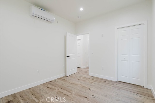5732 Willowcrest Avenue, 2 photo 22