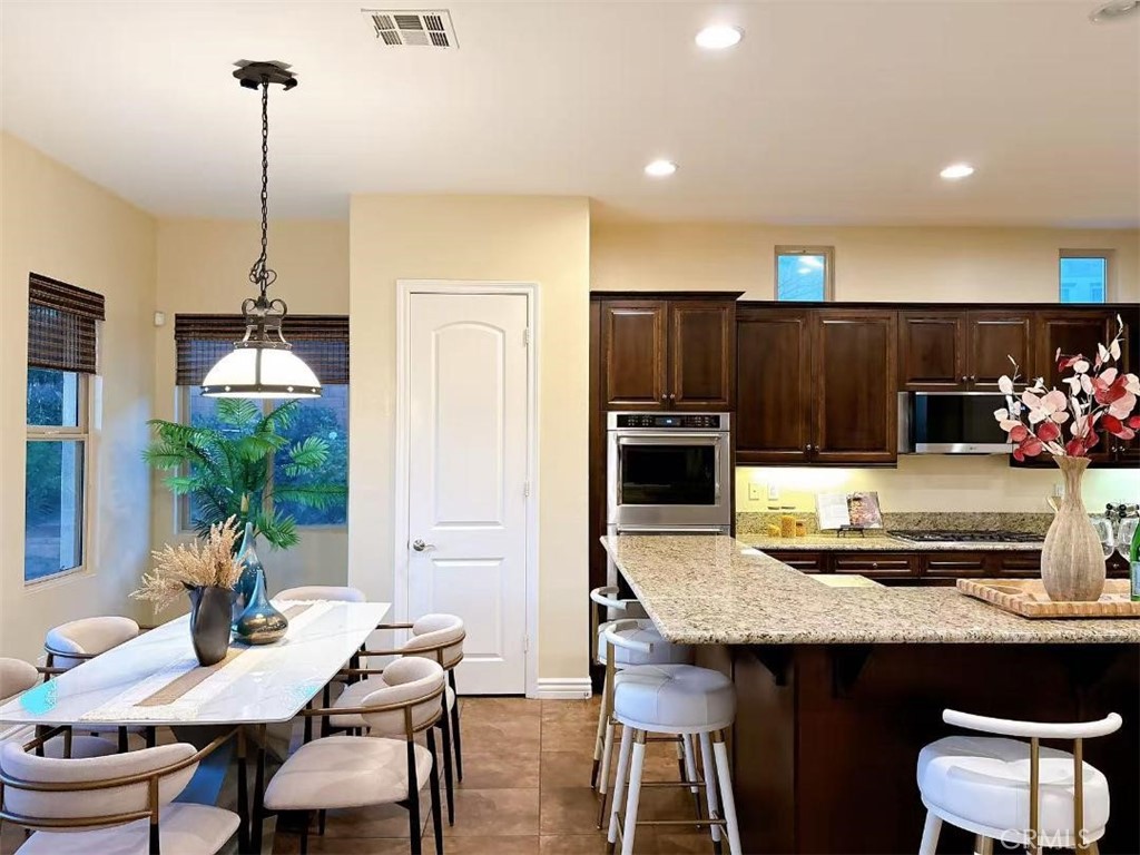 MLS #OC25245828 image #8