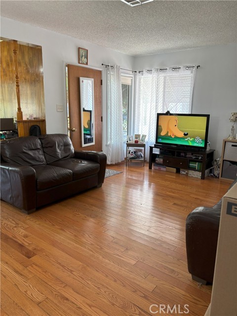 9525 Dearborn Avenue, South Gate, California 90280, 2 Bedrooms Bedrooms, ,1 BathroomBathrooms,Residential,For Sale,9525 Dearborn Avenue,CRDW25161097