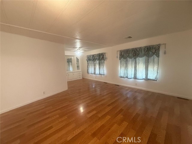 33013 Arbolado Lane, Lake Elsinore CA: https://media.crmls.org/medias/4b9aabce-7b15-4e9a-b5dd-d8b4195e7533.jpg