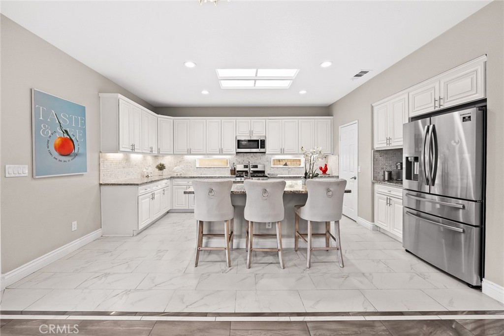 MLS #WS25260298 image #15