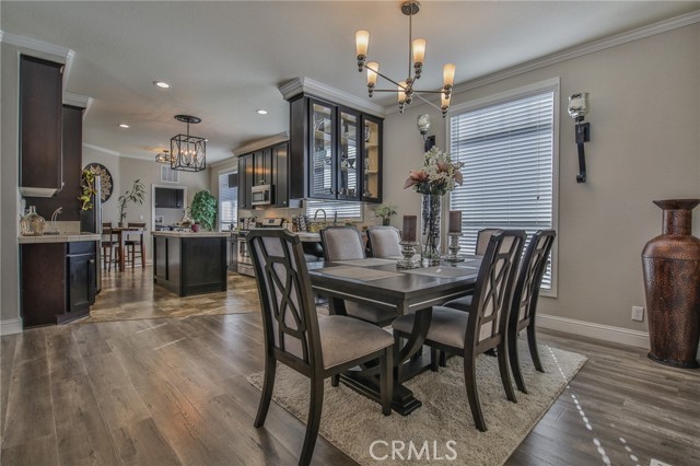 Detail Gallery Image 6 of 39 For 3595 Santa Fe Avenue, #302, Long Beach,  CA 90810 - 3 Beds | 2 Baths