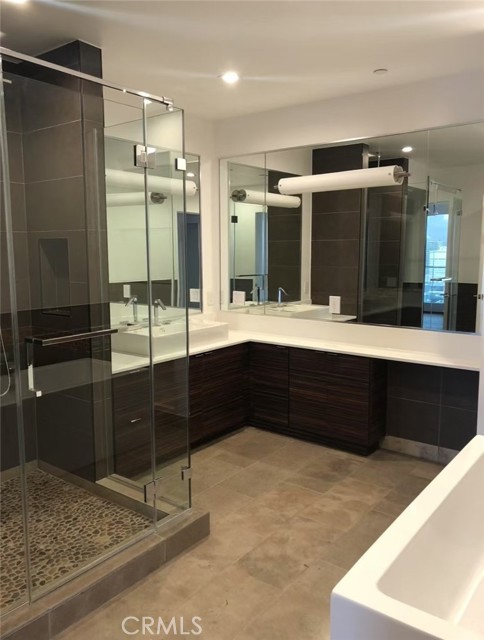 1035 Figueroa Ter, Los Angeles CA: https://media.crmls.org/medias/4b9d14d9-5d10-4c37-908c-054d62f7ab4a.jpg