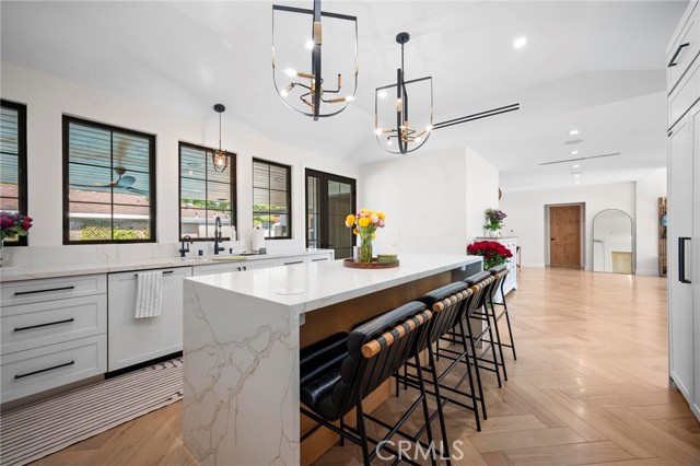 Detail Gallery Image 10 of 43 For 7911 Hillrose St, Sunland,  CA 91040 - 4 Beds | 3 Baths