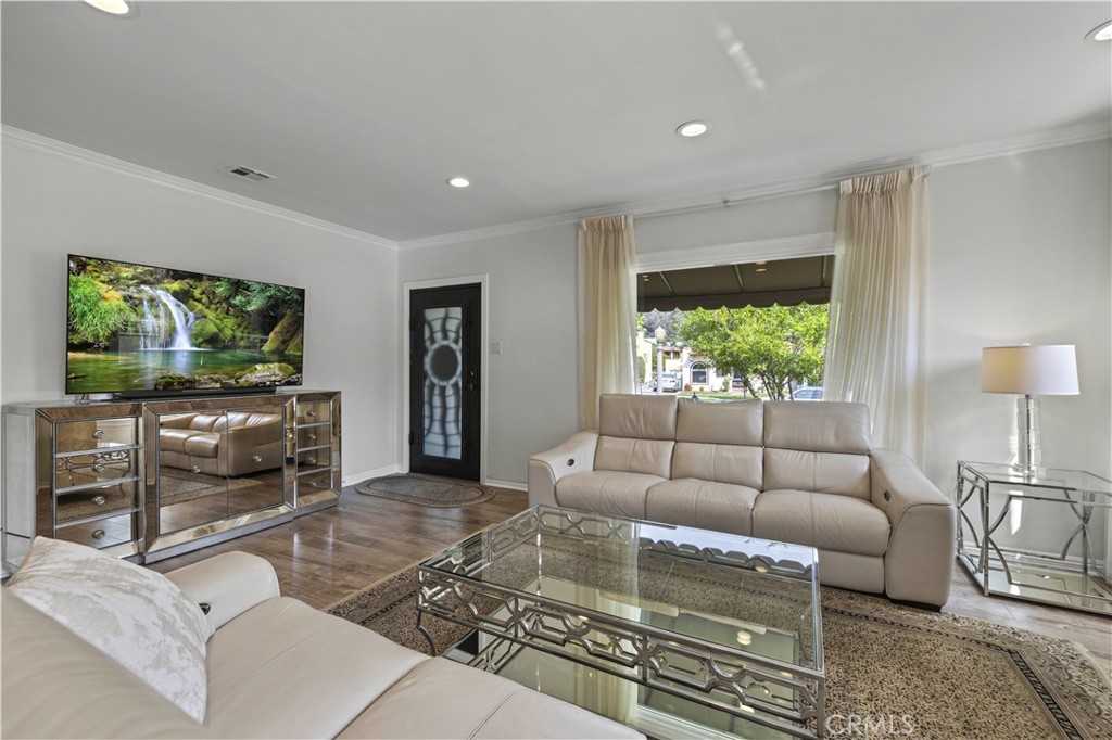 1521 N Columbus Avenue Glendale img 19