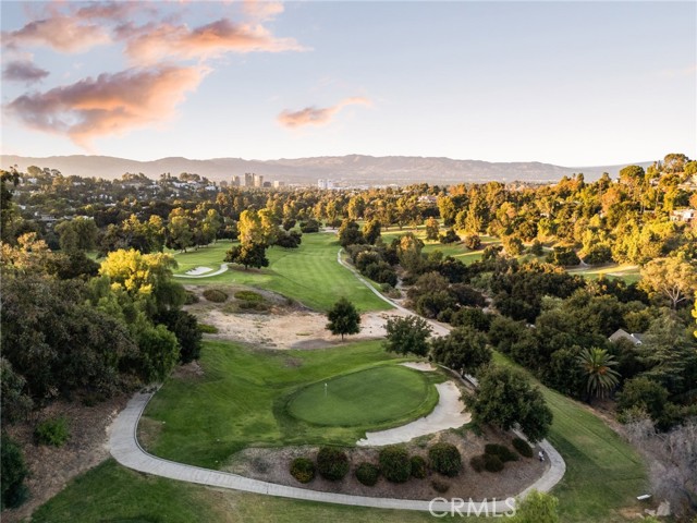 Detail Gallery Image 30 of 30 For 21091 Topochico Dr, Woodland Hills,  CA 91364 - 4 Beds | 4 Baths