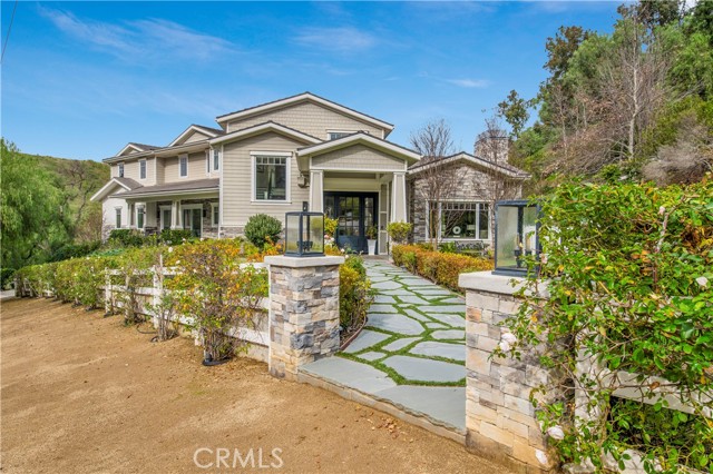 Detail Gallery Image 2 of 44 For 25081 Lewis and Clark Rd, Hidden Hills,  CA 91302 - 5 Beds | 5/2 Baths