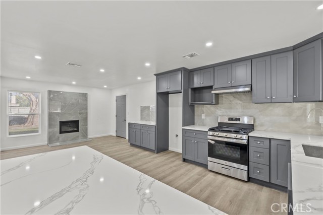 Detail Gallery Image 23 of 35 For 9641 Comanche, Chatsworth,  CA 91311 - 3 Beds | 2 Baths