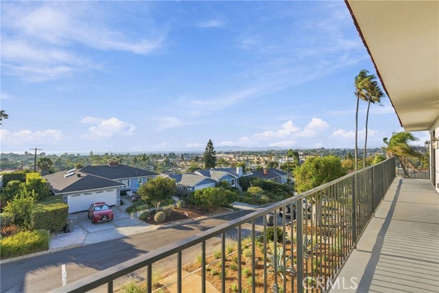 205 Via Los Altos photo 18