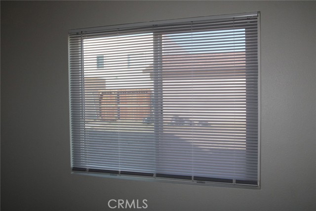 38429 10th E Place, Palmdale CA: https://media.crmls.org/medias/4ba0212d-5780-4c74-bb44-dcd7021ef4c7.jpg