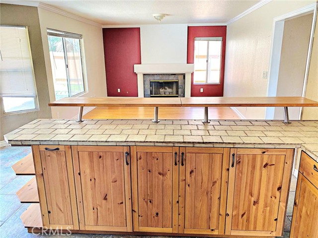 Detail Gallery Image 14 of 38 For 39221 Beacon Ln, Palmdale,  CA 93551 - 5 Beds | 3 Baths