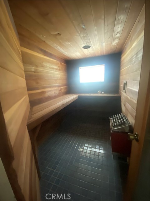 Detail Gallery Image 24 of 27 For 17396 Meadow View, Hidden Valley Lake,  CA 95467 - 4 Beds | 4 Baths