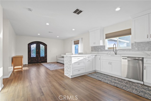 3543 Sanborn Avenue, Lynwood CA: https://media.crmls.org/medias/4ba0c215-c65c-4bc7-84de-8d3a4b6d61ce.jpg