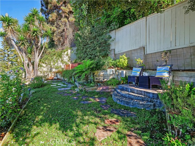 584 Via Almar, Palos Verdes Estates, California 90274, 3 Bedrooms Bedrooms, ,5 BathroomsBathrooms,Residential,Sold,Via Almar,PV21199085