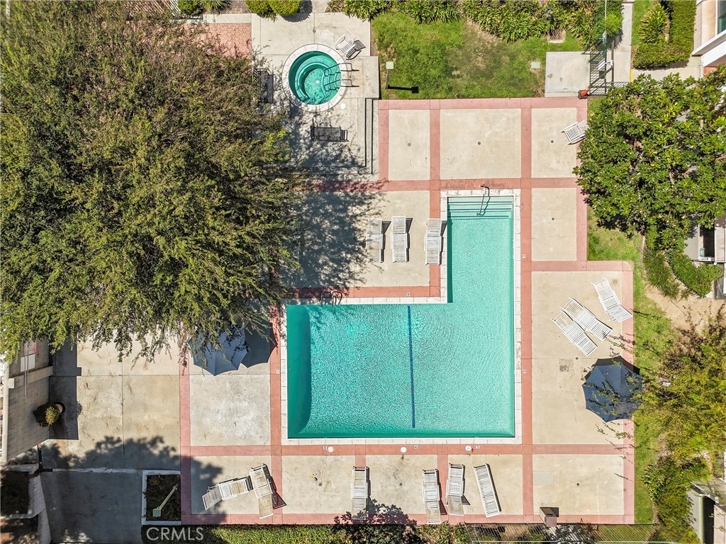 https://media.crmls.org/medias/4ba19832-6e41-4278-b7d1-c94836ea3a66.jpg?preset=X-Large