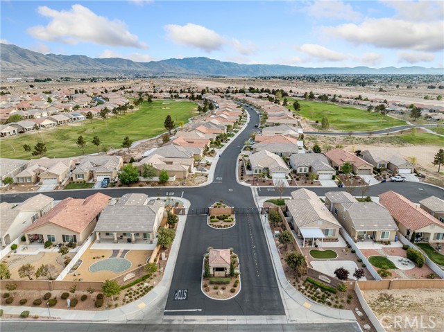 Detail Gallery Image 6 of 36 For 10364 Lakeshore Dr, Apple Valley,  CA 92308 - 2 Beds | 2 Baths