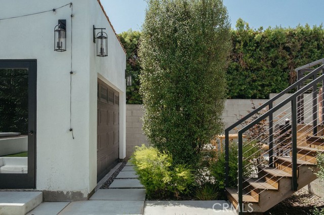 5142 Brynhurst Avenue, Los Angeles CA: https://media.crmls.org/medias/4ba1cafd-f095-4b7e-a1f6-f21c5be8f3e7.jpg