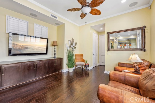 Detail Gallery Image 27 of 66 For 402 22nd St, Huntington Beach,  CA 92648 - 3 Beds | 3/1 Baths