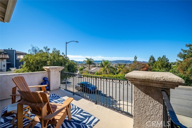 Detail Gallery Image 13 of 71 For 4584 Spanish Oaks Drive, San Luis Obispo,  CA 93401 - 5 Beds | 3/1 Baths