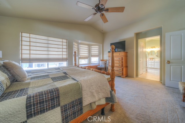 Image 30 of 75 For 25220 Corte Sur