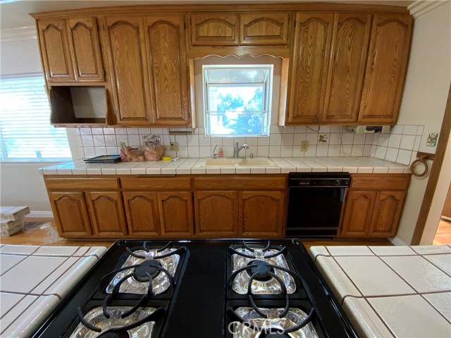 Detail Gallery Image 13 of 43 For 640 S Azusa Ave, West Covina,  CA 91791 - 4 Beds | 3/1 Baths