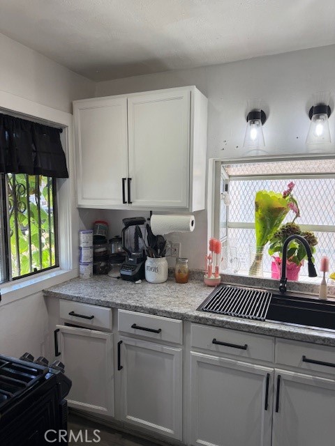 413 W 109th Place, Los Angeles CA: https://media.crmls.org/medias/4ba60011-d2f4-49c6-b684-563967af1cff.jpg