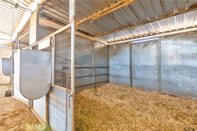 21551 Via Liago, Perris CA: https://media.crmls.org/medias/4ba620a8-69be-4e1a-949e-db88fbfb0a57.jpg