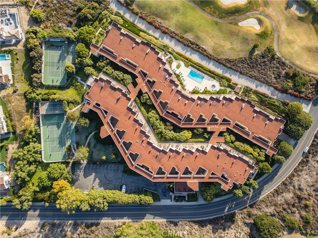 https://media.crmls.org/medias/4ba74908-ef33-46da-a198-6c8ad33d7896.jpg?preset=X-Large