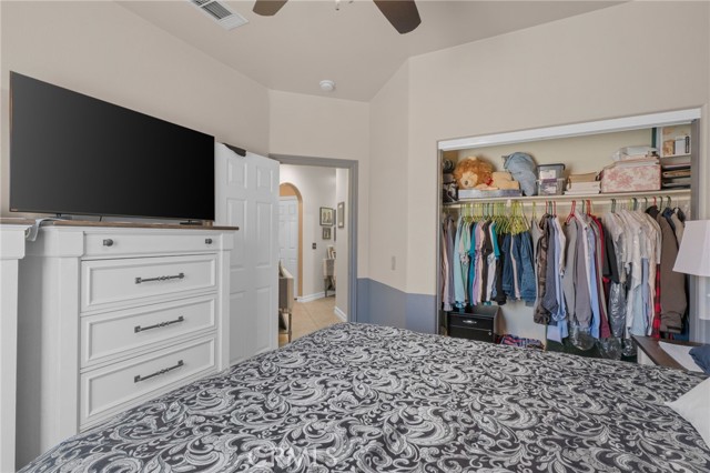 12776 Berrydale Street, Victorville CA: https://media.crmls.org/medias/4ba779cb-4fe1-4ebd-b854-27990714055c.jpg