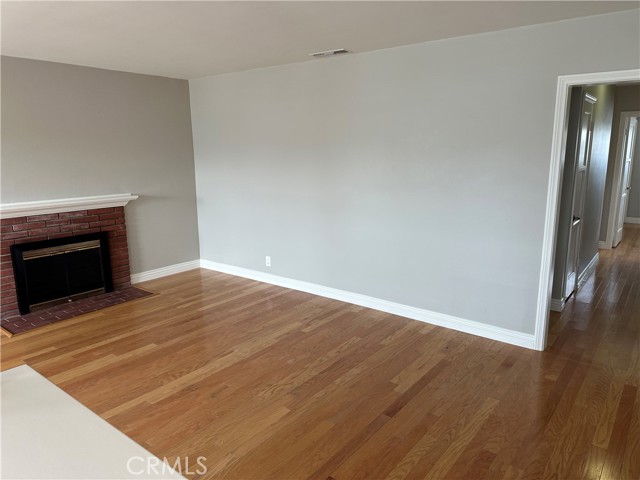 Detail Gallery Image 10 of 33 For 22708 Ladeene Ave, Torrance,  CA 90505 - 4 Beds | 2 Baths