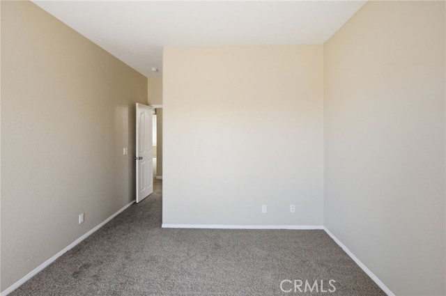 Detail Gallery Image 35 of 52 For 7325 Round Hill Dr, Lancaster,  CA 93536 - 5 Beds | 3 Baths