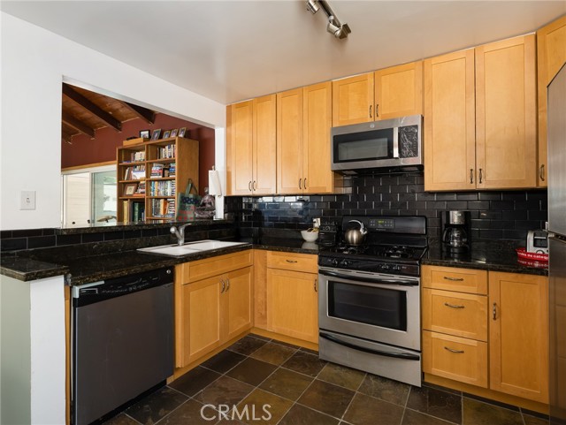 5526 W 118th Place, Hawthorne CA: https://media.crmls.org/medias/4baa1213-d135-490f-aeef-fb0a52c2363e.jpg